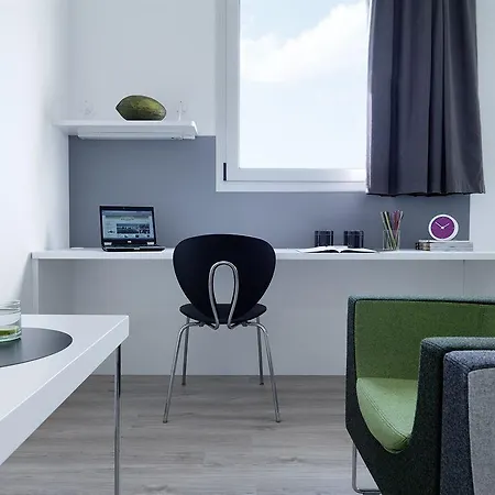 Hotel Residencia Melon District Marina 2*