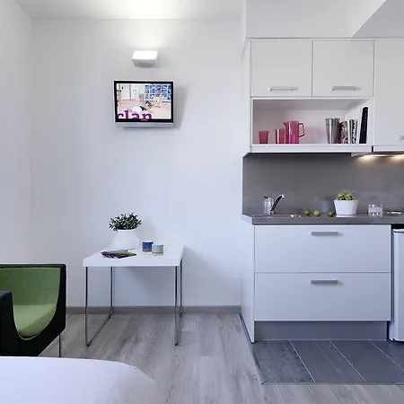 Residencia Melon District Marina Барселона
