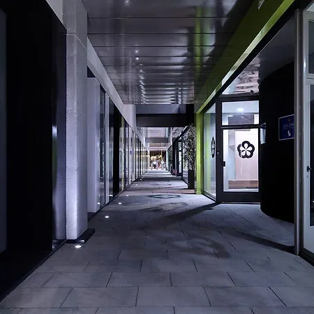 Отель Residencia Melon District Marina Барселона